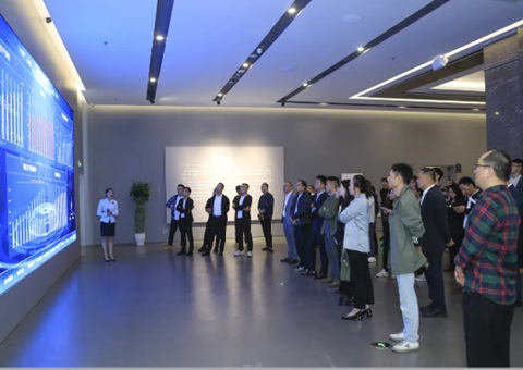 成都举办城市价值座谈会