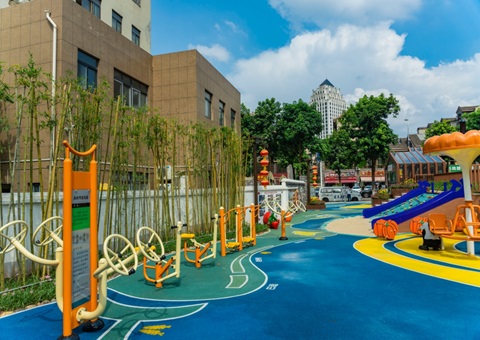 “口袋公园” 装满民生幸福 截至六月底，重庆“口袋公园”今年开工八十八个、建成六十四个