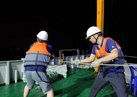 广东完成全国首个省级近海海底基础数据调查专项
